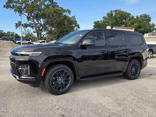 Gloss Black 2026 Jeep Grand Wagoneer