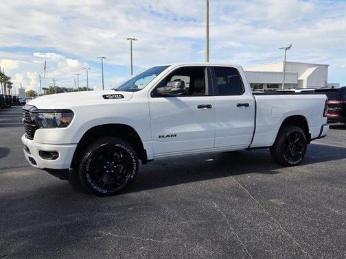 Bright White Clearcoat 2023 RAM 1500 Big Horn