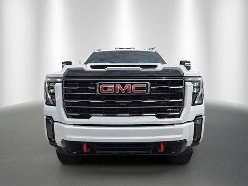 Summit White 2024 GMC Sierra 2500 AT4