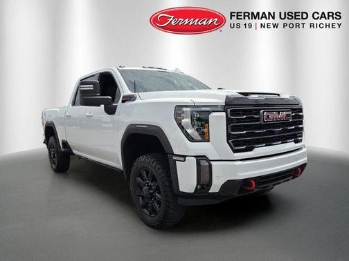 Summit White 2024 GMC Sierra 2500 AT4
