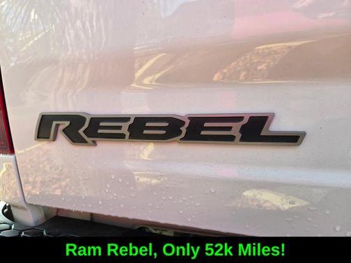 Bright White Clearcoat 2018 RAM 1500 Rebel