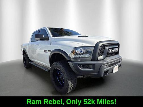 Bright White Clearcoat 2018 RAM 1500 Rebel