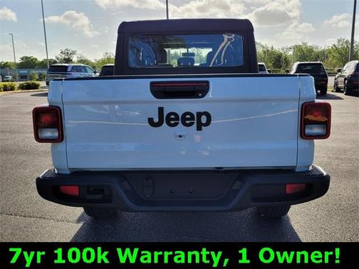 2023 Jeep Gladiator Sport
