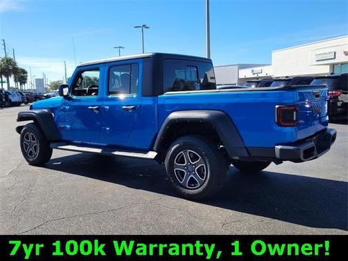 2022 Jeep Gladiator Sport