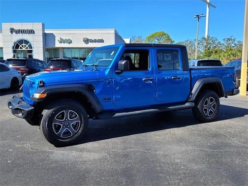 2022 Jeep Gladiator Sport
