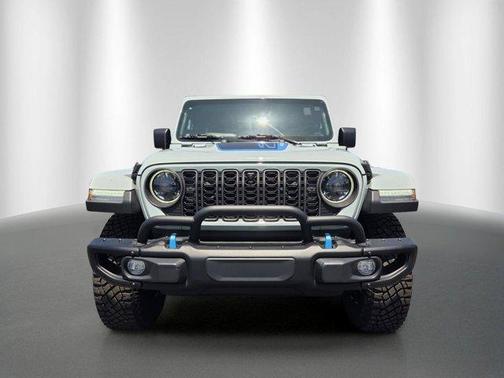 Earl Clearcoat 2023 Jeep Wrangler 4xe Rubicon