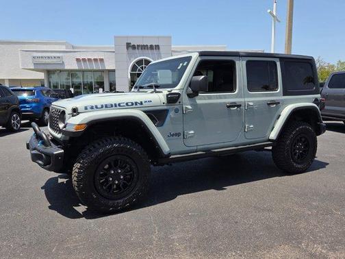 Earl Clearcoat 2023 Jeep Wrangler 4xe Rubicon