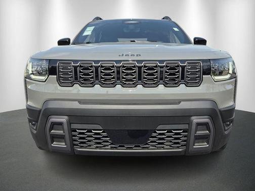 Sting Gray Clearcoat 2026 Jeep Cherokee LAREDO/LIMITED