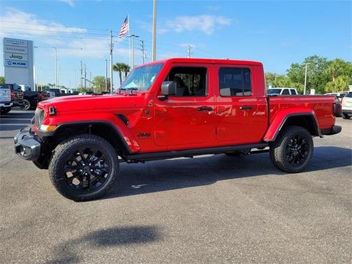 2025 Jeep Gladiator Sport