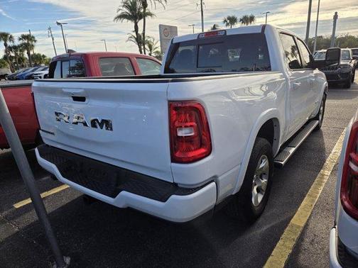 Bright White Clearcoat 2025 RAM 1500 Big Horn/Lone Star