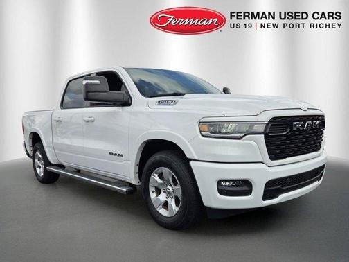 Bright White Clearcoat 2025 RAM 1500 Big Horn/Lone Star