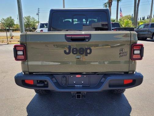 2025 Jeep Gladiator Sport