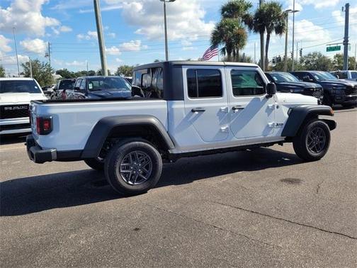 2025 Jeep Gladiator Sport