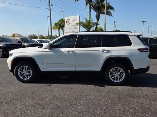 Bright White Clearcoat 2026 Jeep Grand Cherokee L Laredo