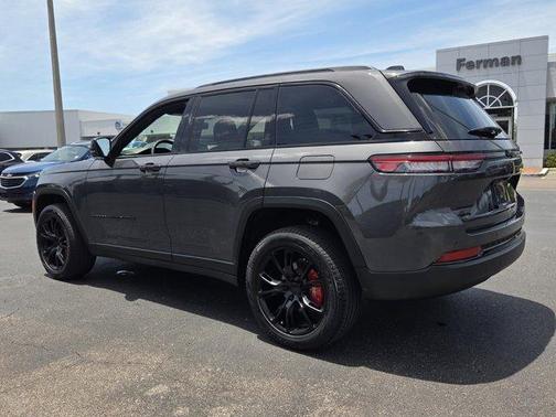 Metallic 2025 Jeep Grand Cherokee Limited
