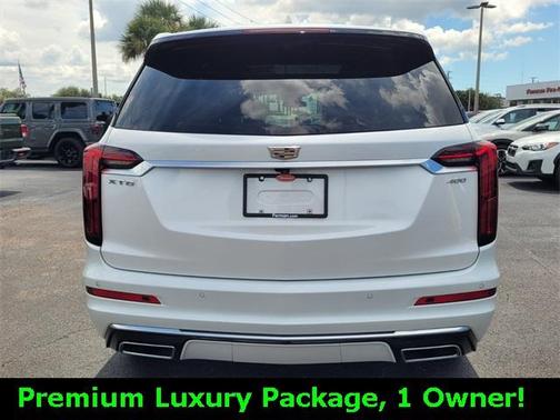 2024 Cadillac XT6 Premium Luxury FWD