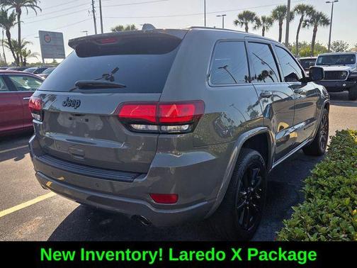Sting Gray Clearcoat 2021 Jeep Grand Cherokee Laredo X