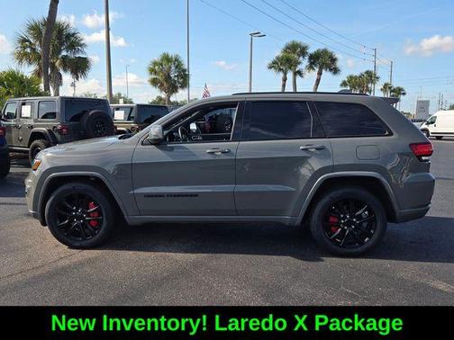 Sting Gray Clearcoat 2021 Jeep Grand Cherokee Laredo X