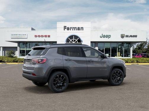 Sting Gray Clearcoat 2026 Jeep Compass Latitude