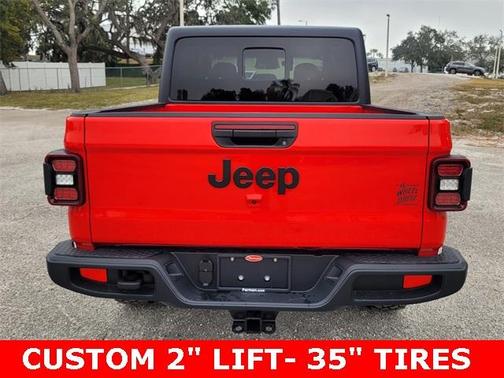 2026 Jeep Gladiator Sport