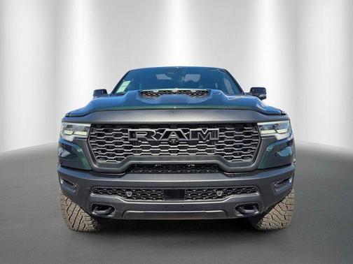 Serrano Red 2026 RAM 1500 RHO