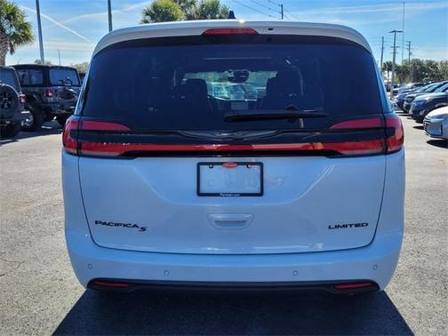 2024 Chrysler Pacifica Limited