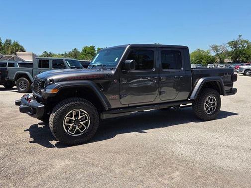 Granite Crystal Clearcoat Metallic 2026 Jeep Gladiator Shadow Ops