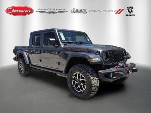 Granite Crystal Clearcoat Metallic 2026 Jeep Gladiator Shadow Ops