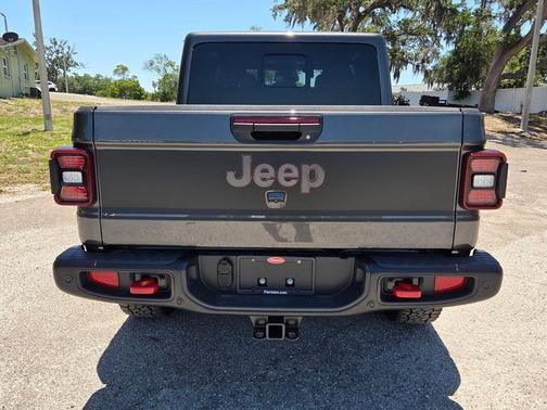 Granite Crystal Clearcoat Metallic 2026 Jeep Gladiator Shadow Ops