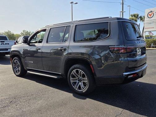 Metallic 2024 Jeep Wagoneer Series II