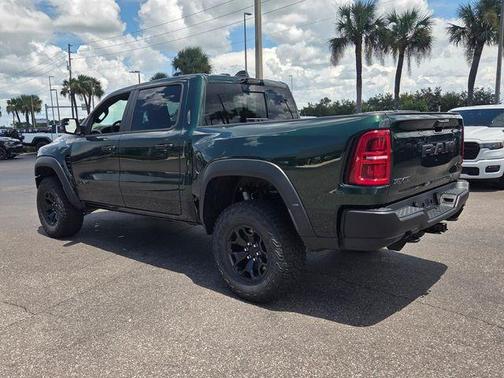 Serrano Red 2026 RAM 1500 RHO