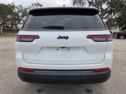 Bright White Clearcoat 2026 Jeep Grand Cherokee L Limited
