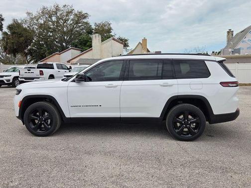 Bright White Clearcoat 2026 Jeep Grand Cherokee L Limited