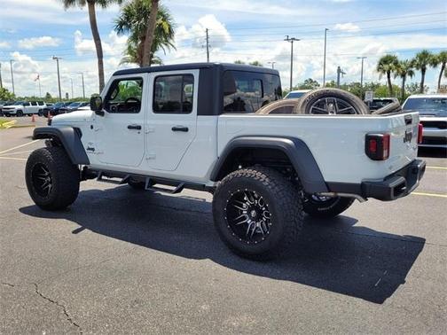 2025 Jeep Gladiator Sport