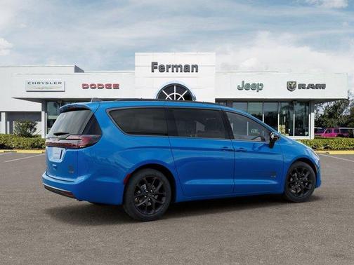 Hydro Blue Pearlcoat 2027 Chrysler Pacifica SELECT