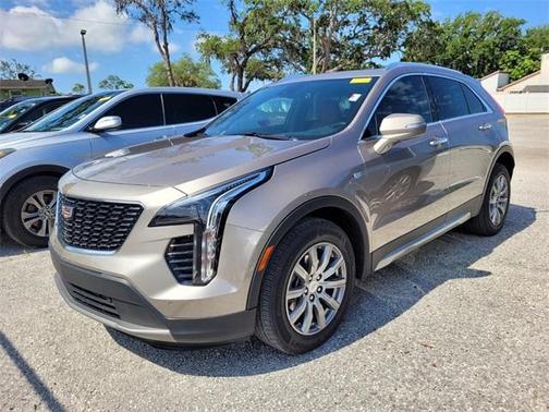 2023 Cadillac XT4 Premium Luxury