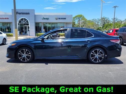 2018 Toyota Camry SE