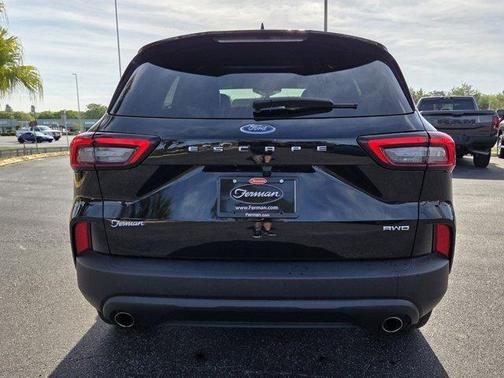 Black Metallic 2025 Ford Escape ST-Line Select