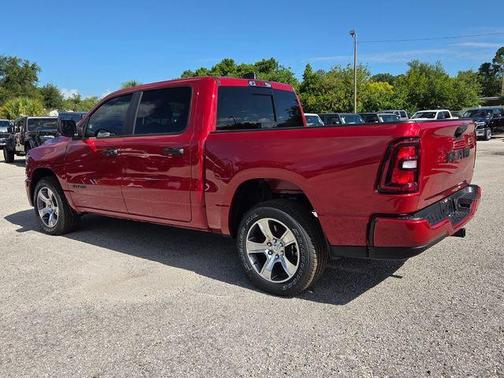 Molten Red Pearlcoat 2026 RAM 1500 Express