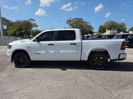 Bright White Clearcoat 2026 RAM 1500 Big Horn/Lone Star
