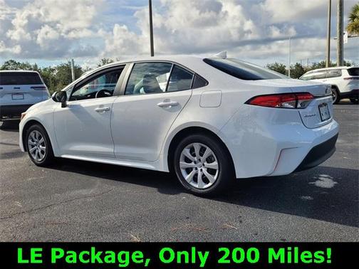 2024 Toyota Corolla LE