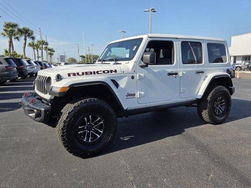 Bright White Clearcoat 2024 Jeep Wrangler Rubicon