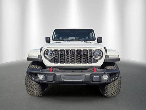 Bright White Clearcoat 2024 Jeep Wrangler Rubicon
