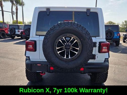 Bright White Clearcoat 2024 Jeep Wrangler Rubicon