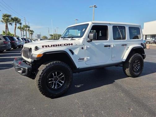 Bright White Clearcoat 2024 Jeep Wrangler Rubicon
