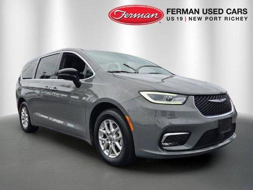 Ceramic Gray Clearcoat 2025 Chrysler Pacifica Select