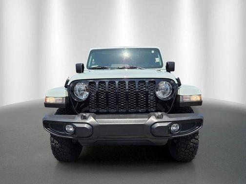 Earl Clearcoat 2023 Jeep Gladiator Sport