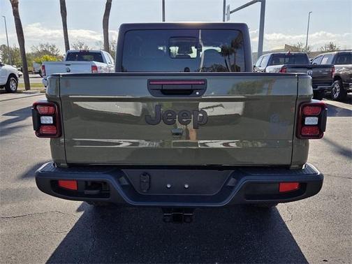 2026 Jeep Gladiator Sport