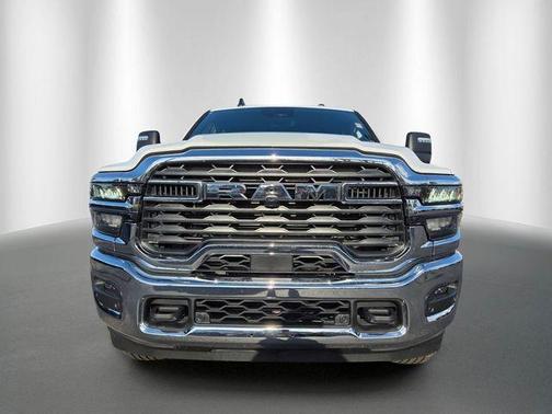 Bright White Clearcoat 2026 RAM 2500 Big Horn