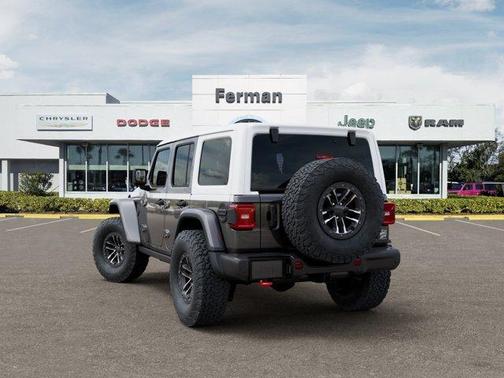 Granite Crystal Clearcoat Metallic 2026 Jeep Wrangler Rubicon